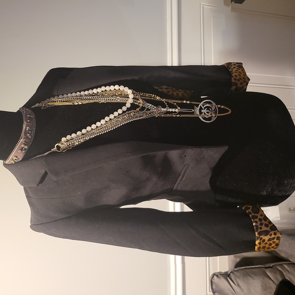 Cropped blazer